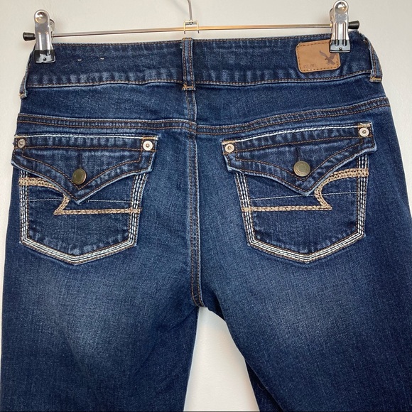 American Eagle Artist Flare Flap Pocket 